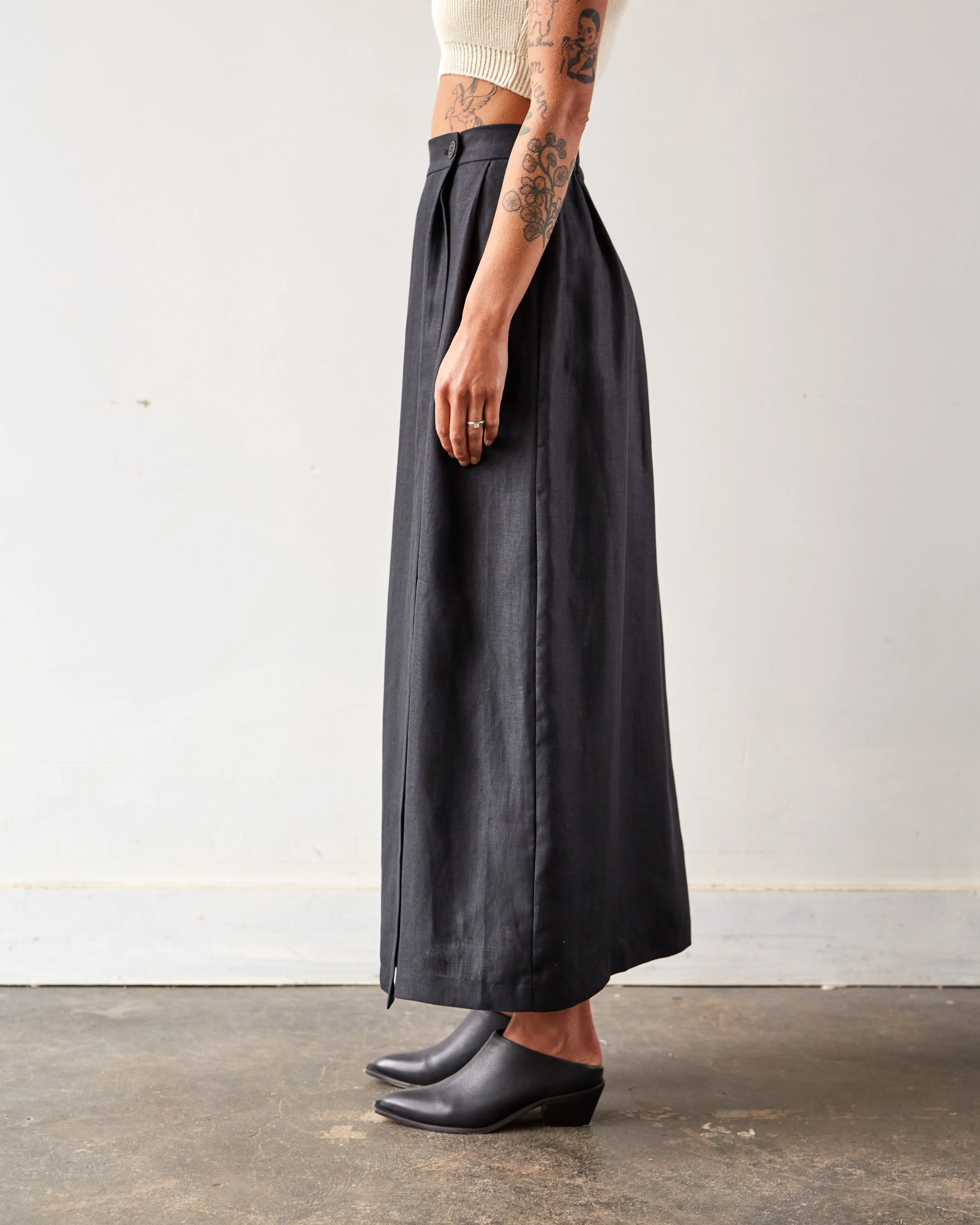 Cordera Linen Long Skirt, Black